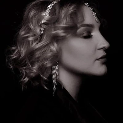 Leona Dea — Muzliklar